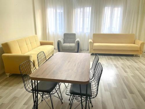 Çeşme Merkezde Marinaya 5 Dakika — 4-Star Luxury Hotel in Cesme, Turkey