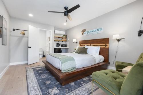 The Belle Sequoia Motel Rm9 — Three Rivers