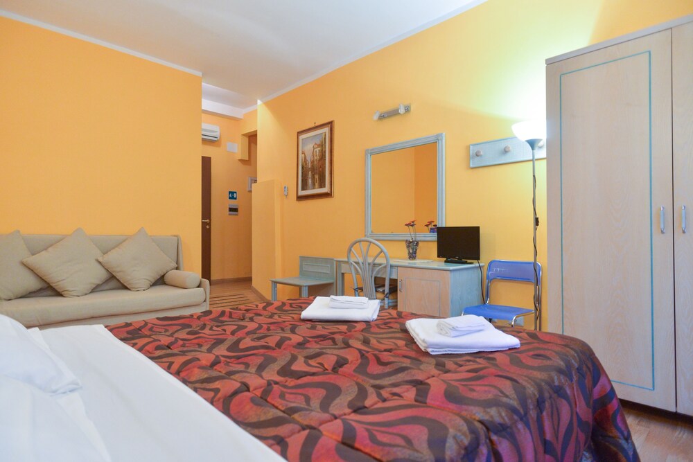 Claudia Suites — Rome — photo 3