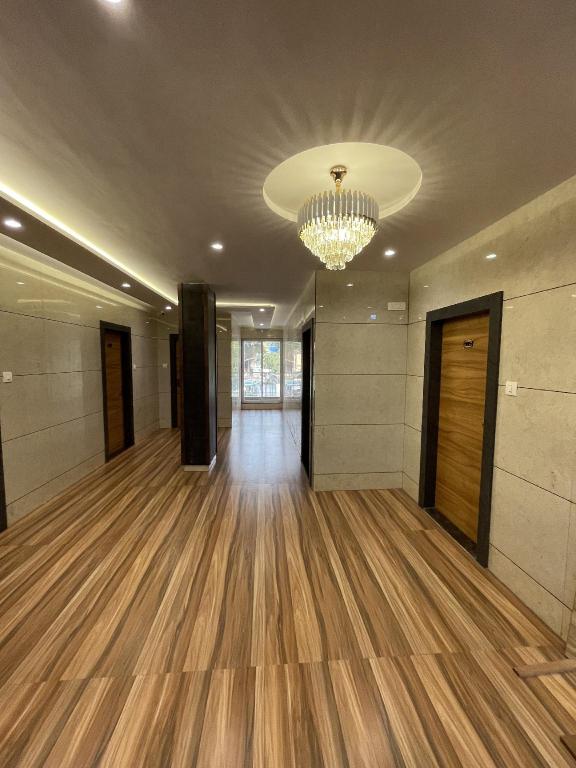 Ivory Suites