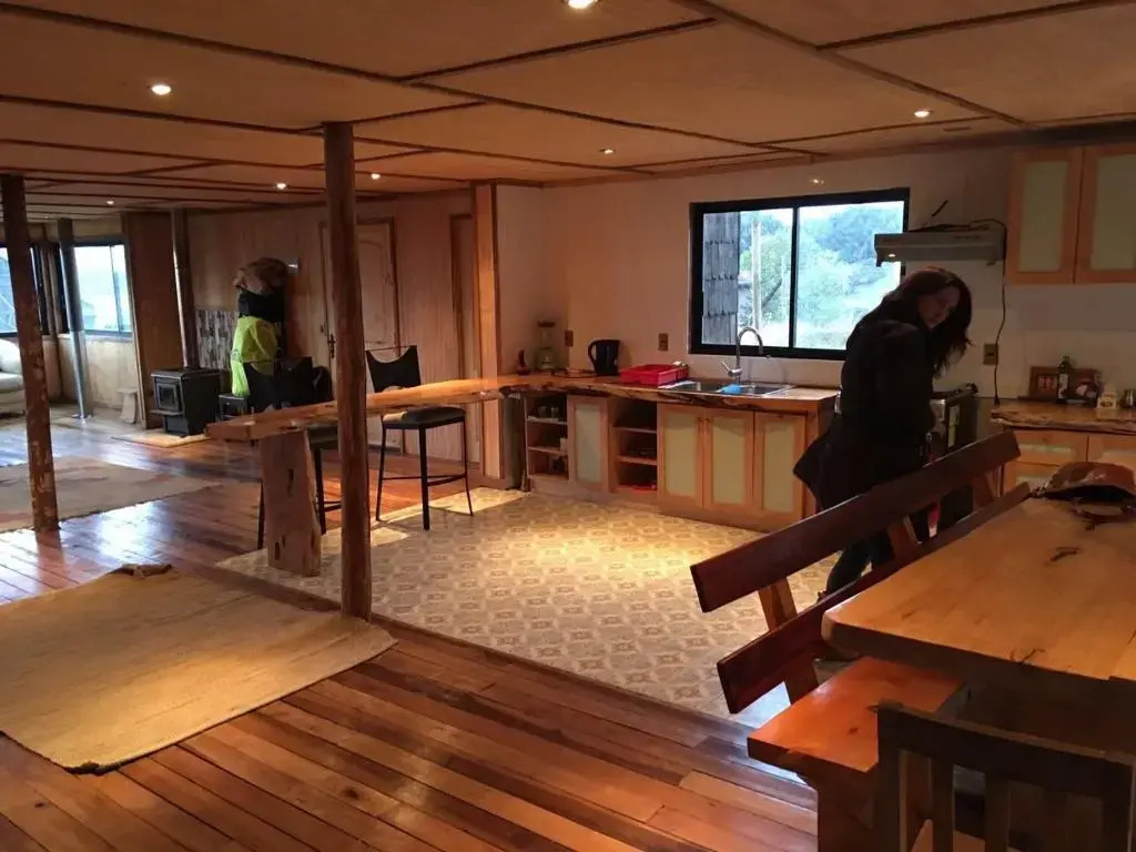 Casa Puerto Varas a pasos de la Playa — 4-Star Luxury Hotel in Puerto Varas, Chile