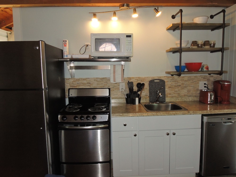 Shorelands Guest Resort and Cottages - photo 13