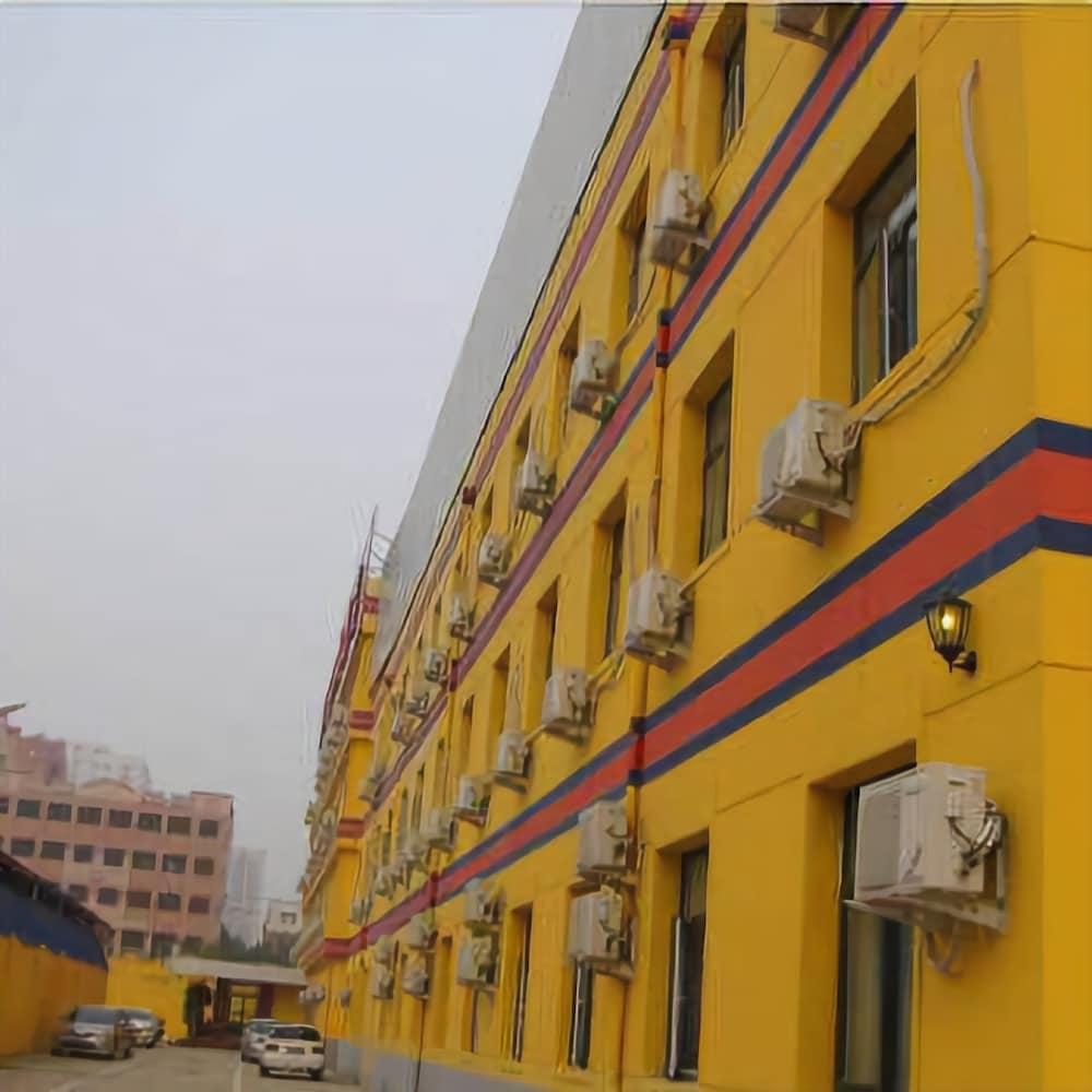 Tianjin Ruyi Space Hotel — hotel in Zhangguizhuang