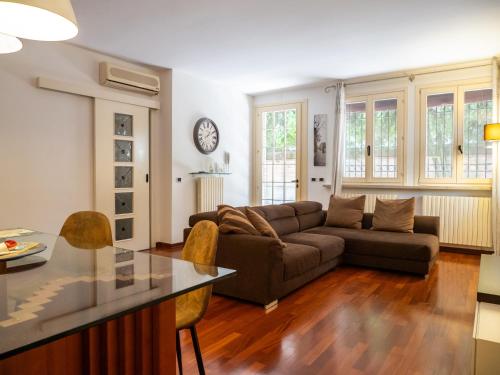 Casa Matilde Piano Terra 100mq Con Parking E Piscina — 4-Star Luxury Hotel in Ferrara, Italy