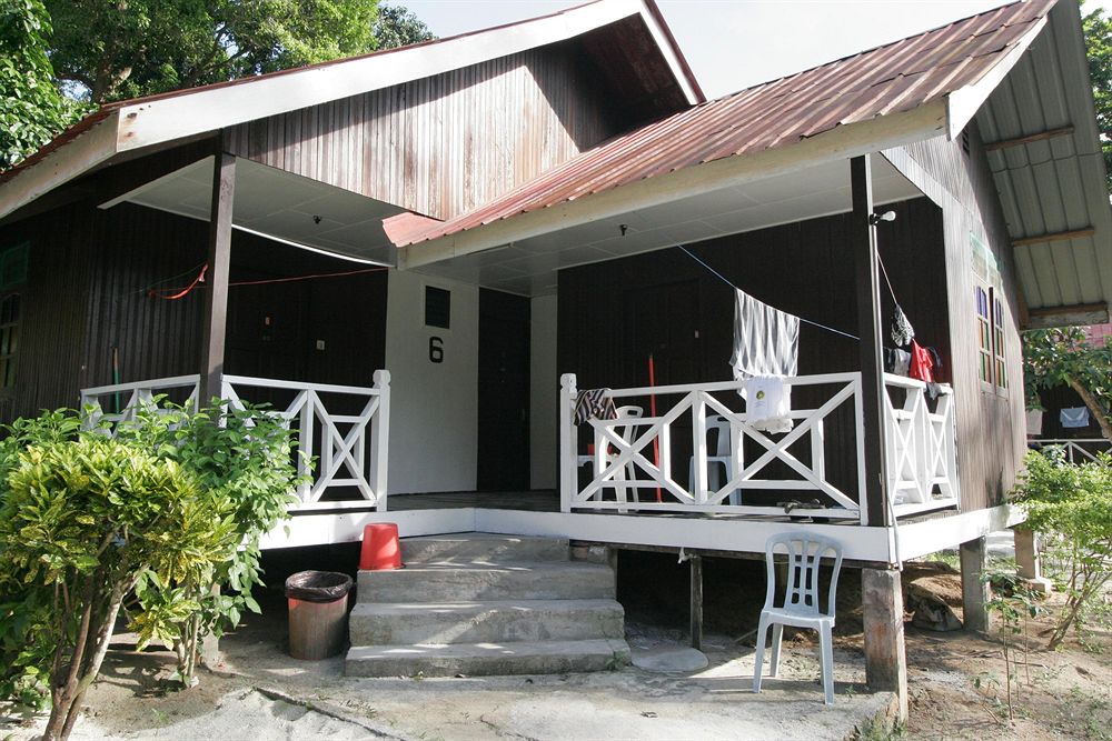 Watercolours Resort & Dive Centre - carbon neutral hotel in Kuala Besut