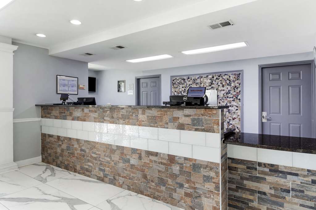 Quality Inn Oak Ridge - photo 22