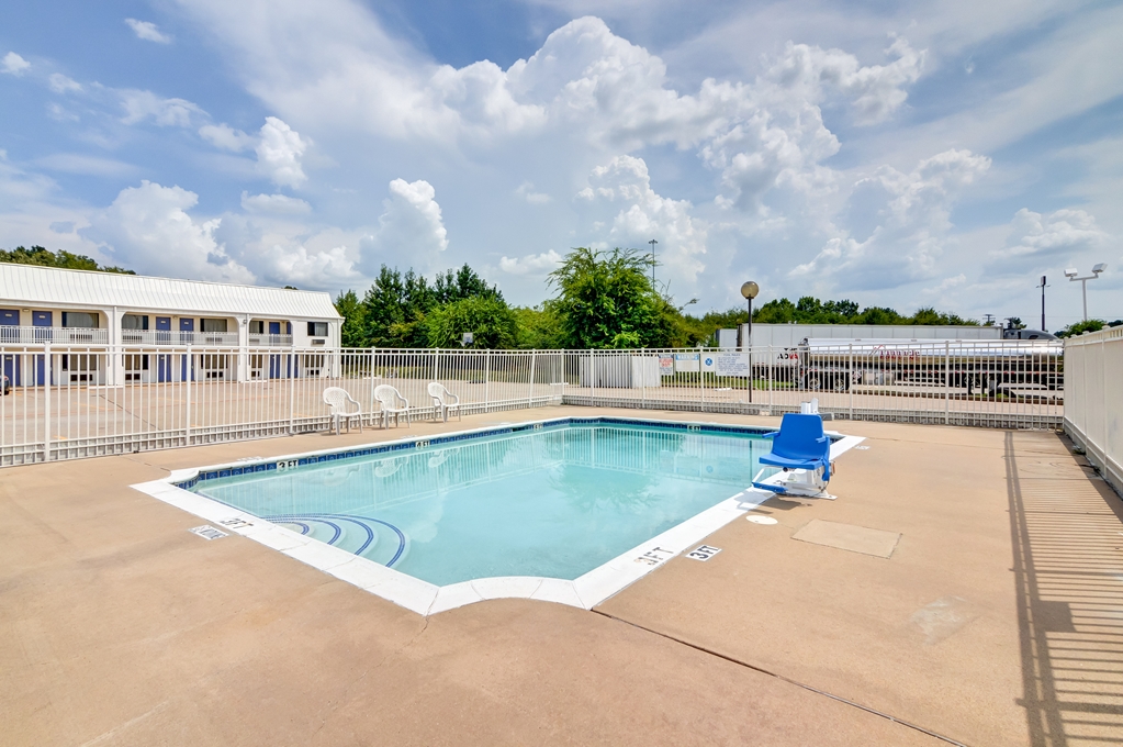 Motel 6 Lindale TX - photo 7