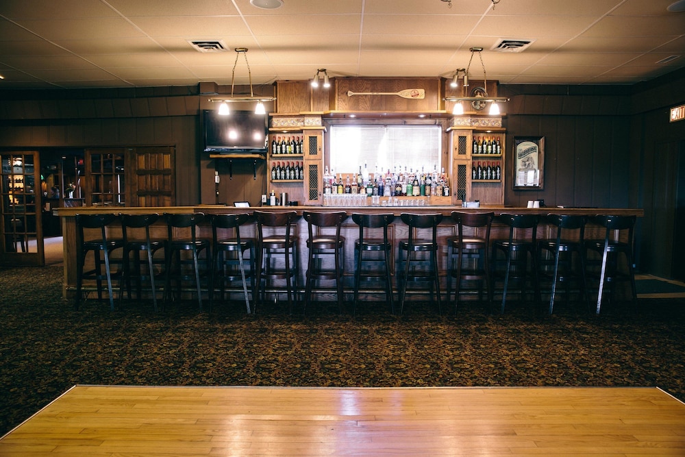 Fannies Supper Club and Motel - photo 12