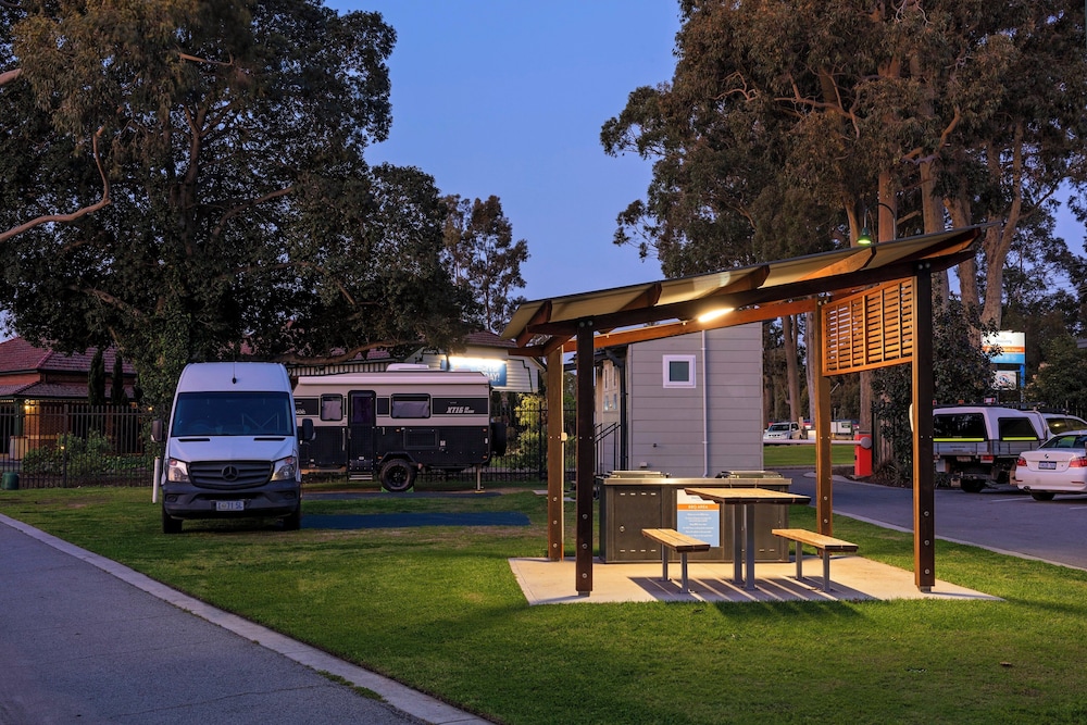 Discovery Parks Perth Airport — hotel near Perth International Airport