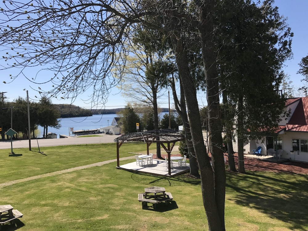 The Harbor Light Inn - photo 122
