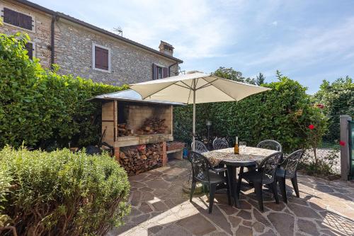 New Villetta Singola in San Zeno Di Montagna, Italy