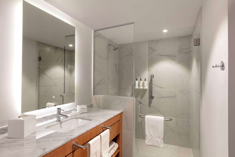 Bathroom shower