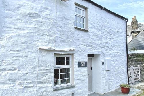 Stable Cottage — 4-Star Luxury Hotel in Delabole, United Kingdom