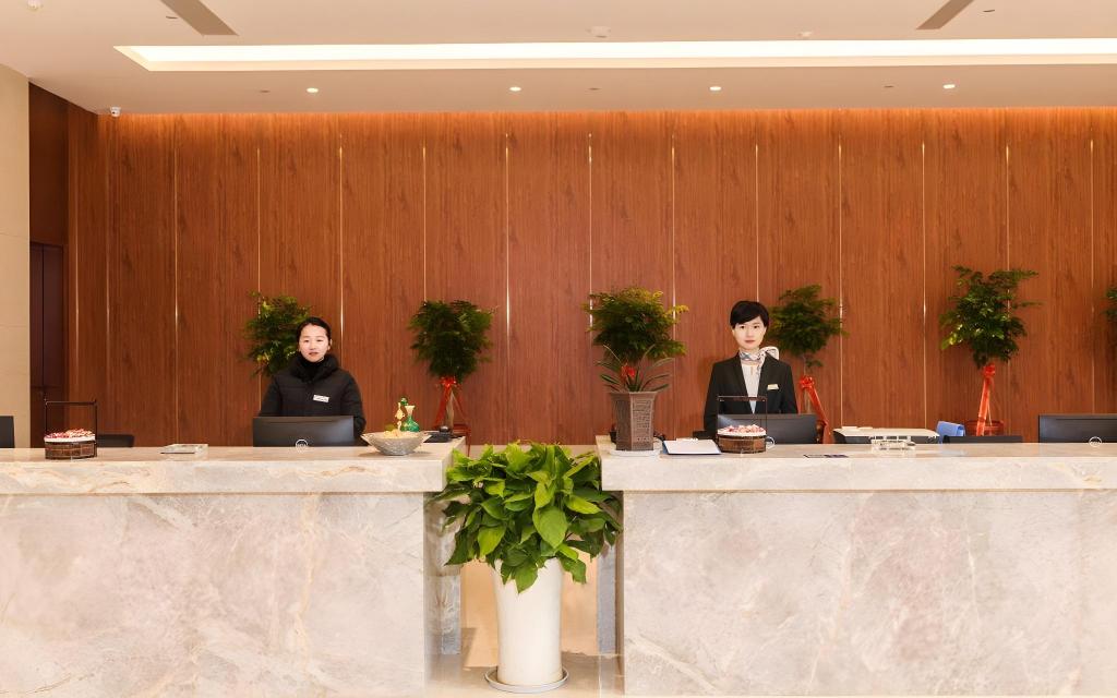 Tuanfenghong Road International Hotel in Huanggang, People's Republic of China