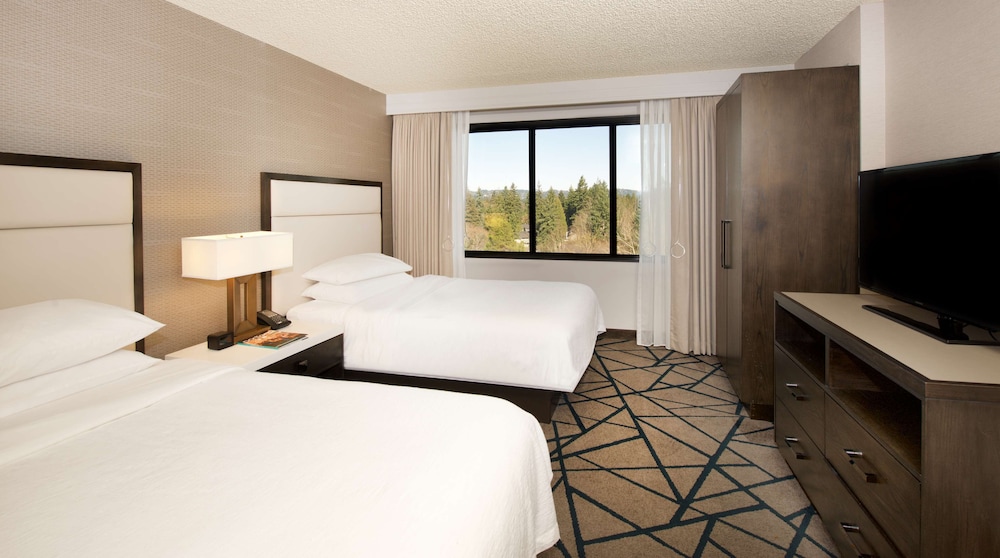 Embassy Suites by Hilton Portland Tigard - photo 22
