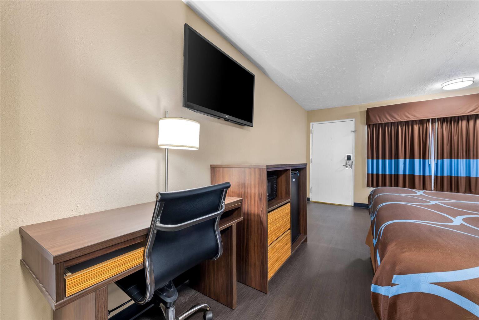 Super 8 by Wyndham Gadsden AL - photo 36