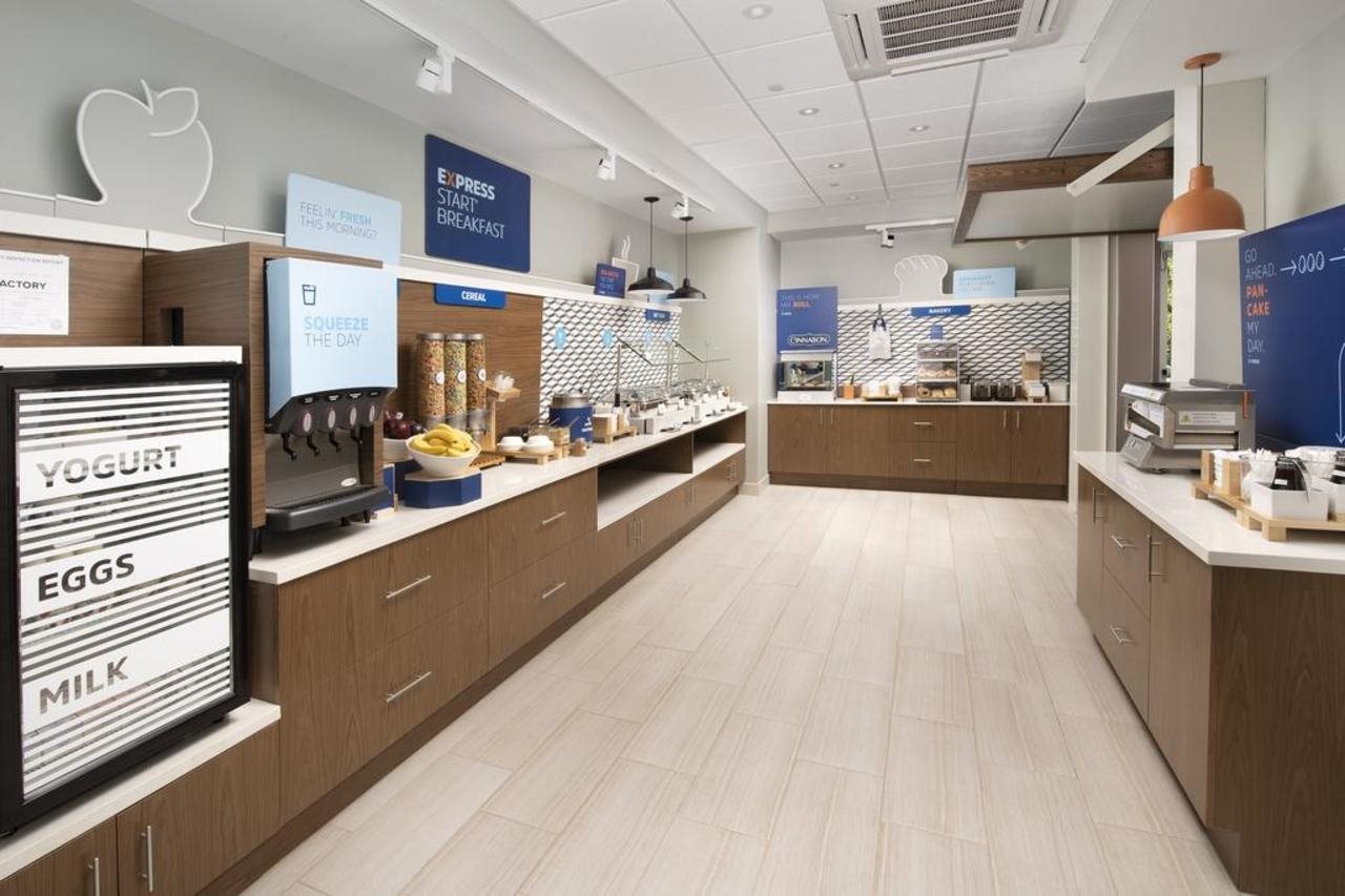 Holiday Inn Express & Suites Kingsland I 95 Naval Base Area by IHG - photo 113