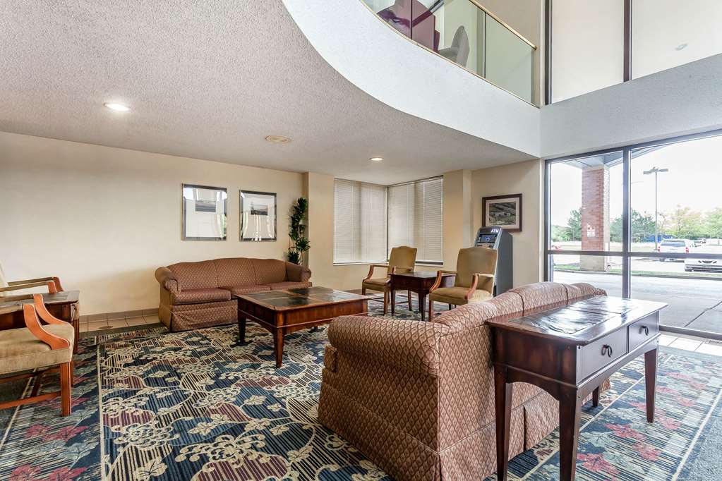 Comfort Inn Cleveland Airport - photo 4