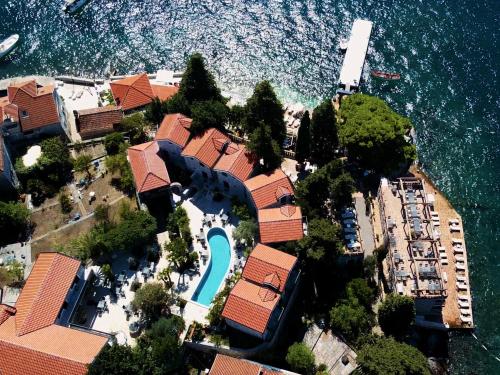 Forte Rose — 4-Star Luxury Hotel in Herceg-Novi, Montenegro