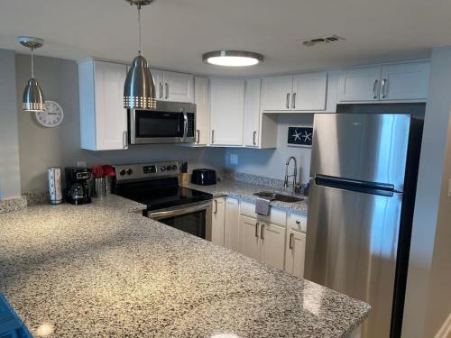 Large Myrtle Beach Condo Fully Renovated — 4-Star Luxury Hotel in Myrtle Beach, United States