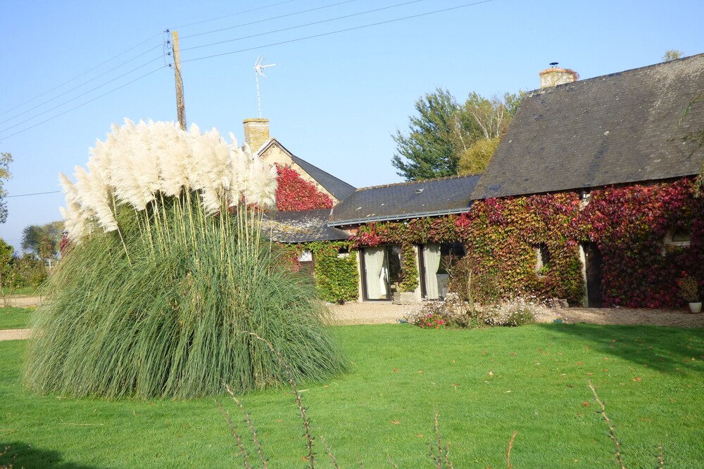 Aux Parc Aux Lievres — La Fleche