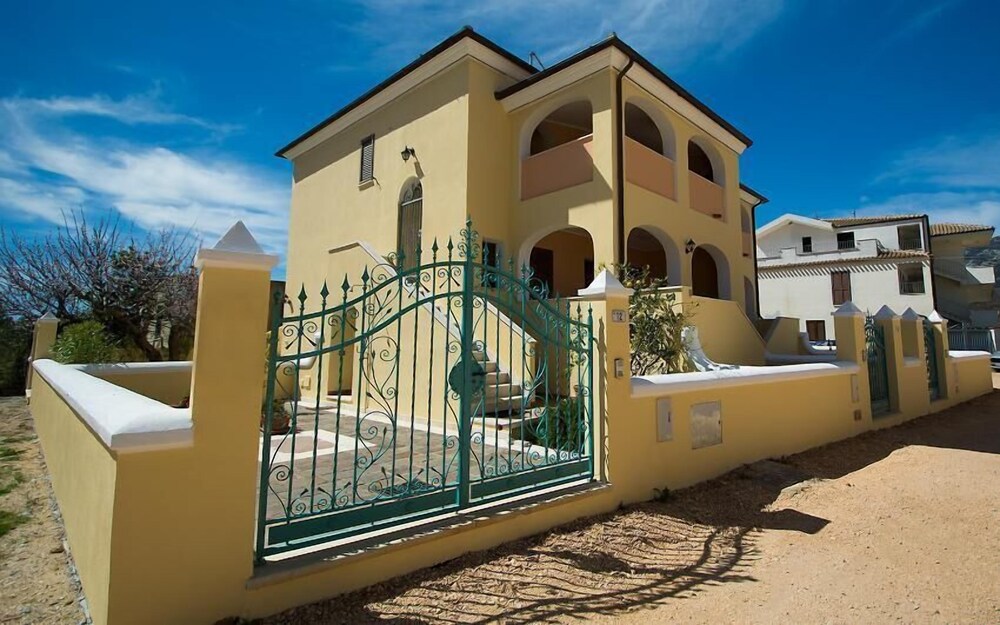 Le Residenze del Maria Rosaria Vico Friuli 1 — 4-Star Luxury Hotel in Orosei, Italy