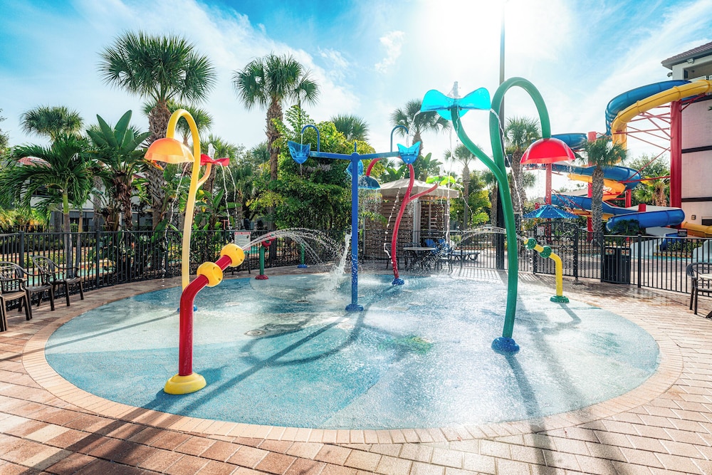 FantasyWorld Resort - photo 23