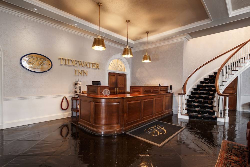The Tidewater Inn - photo 3