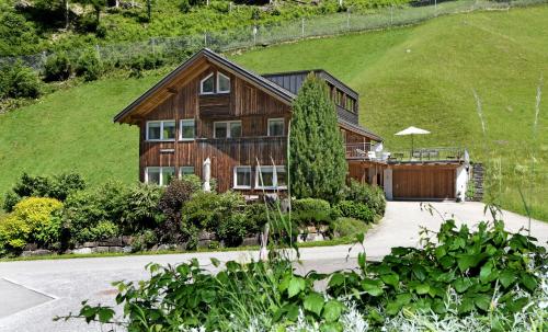 Ferienwohnung Lingg — 4-Star Luxury Hotel in Schoppernau, Austria