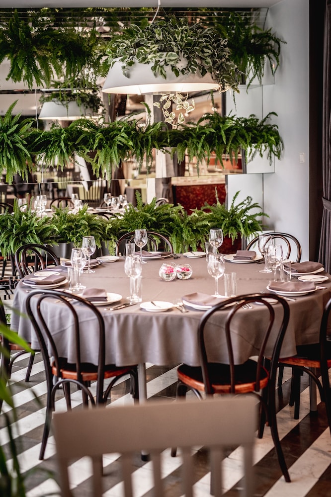 מזון ומשקאות