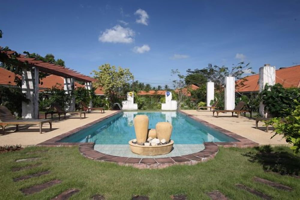 Baanchuengkao Resort Ranong in Ranong, Thailand