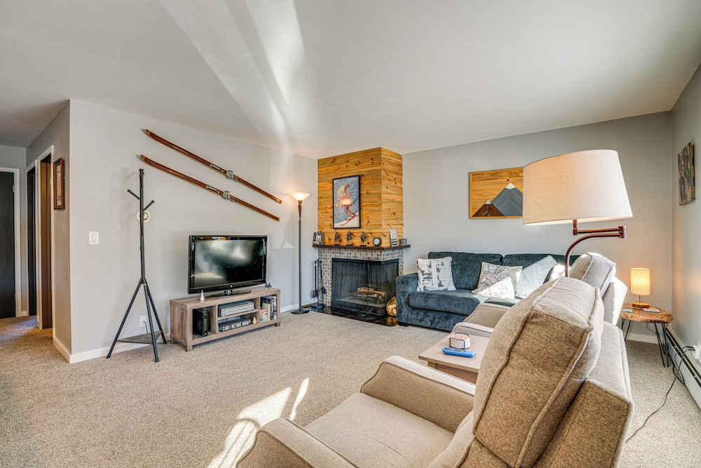 7 Mi To Ski Resort Dillon Condo with Mtn Views - photo 5