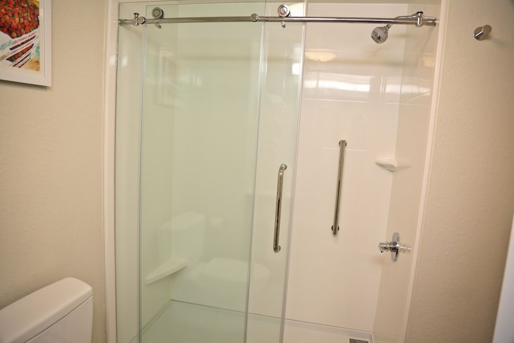 Hampton Inn Hammond - photo 29