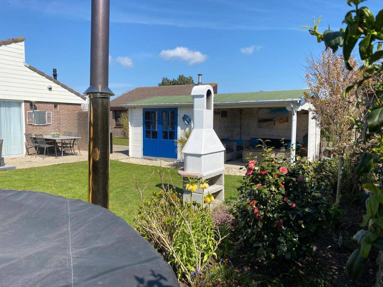 Buenaventura in Unknown City, Netherlands