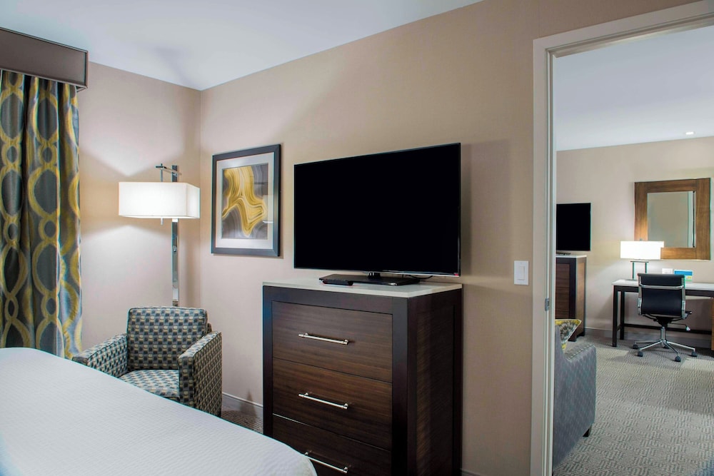 TownePlace Suites Boston Logan Airport Chelsea - photo 27