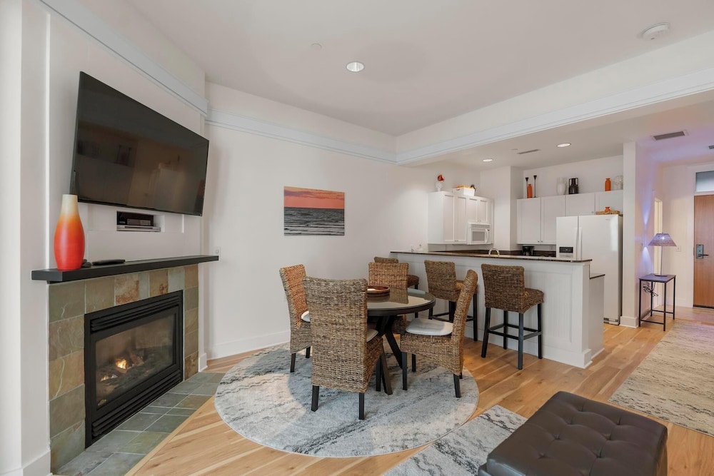 Village Suites Bay Harbor - photo 36