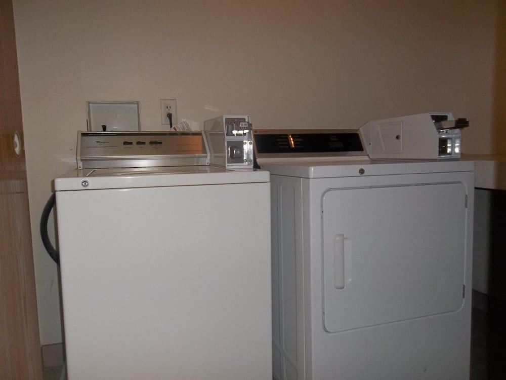Columbus Inn - photo 16