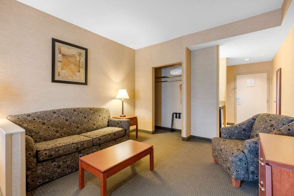 Quality Inn & Suites Benton Draffenville - photo 16