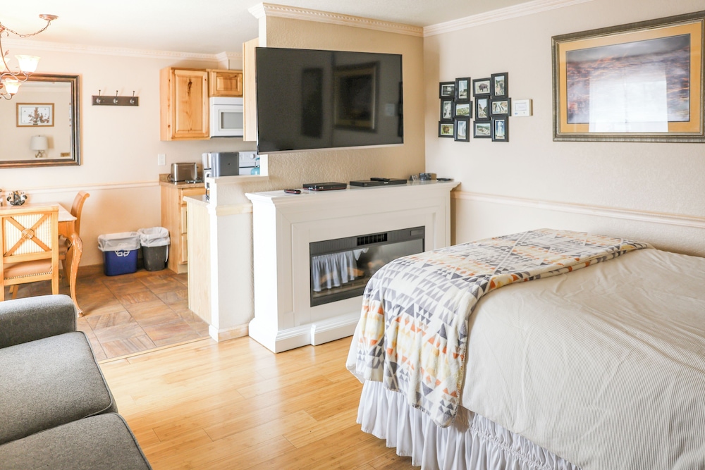 Yellowstone Gateway Inn - photo 83