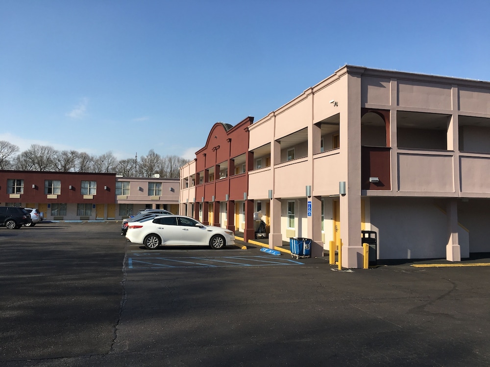 Ramada by Wyndham Rockville Centre - photo 56