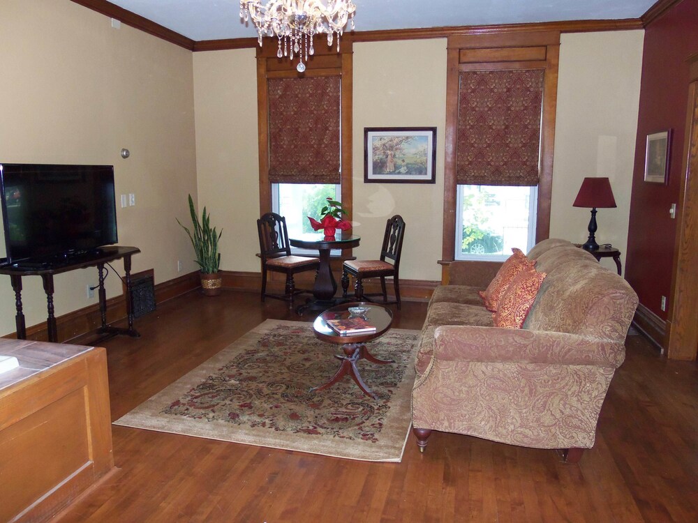 The Wanderlust Hotel - photo 10
