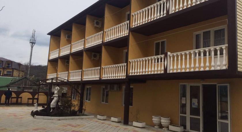 Estella Hotel in Novomikhaylovskiy, Russia