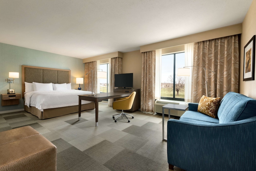 Hampton Inn & Suites Monroe - photo 13