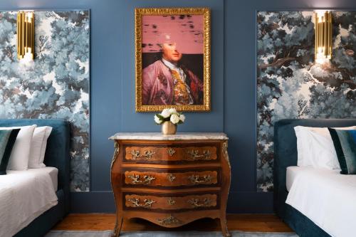 Cardosas Gem Historic ap 1F — 4-Star Luxury Hotel in Porto, Portugal