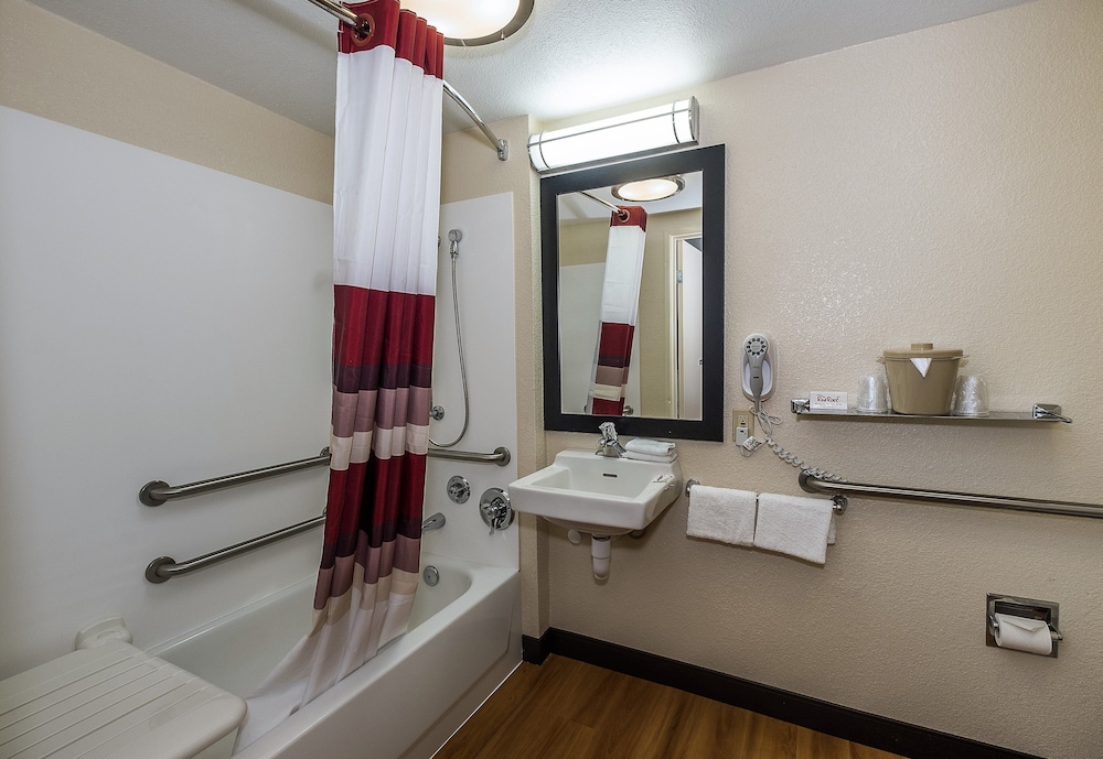 Red Roof Inn PLUS Boston Framingham - photo 28
