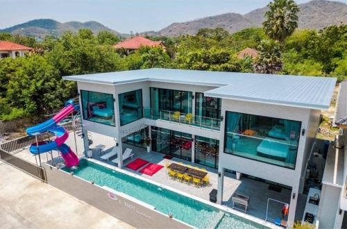 U TOO Poolvilla Huahin in Hua Hin, Thailand