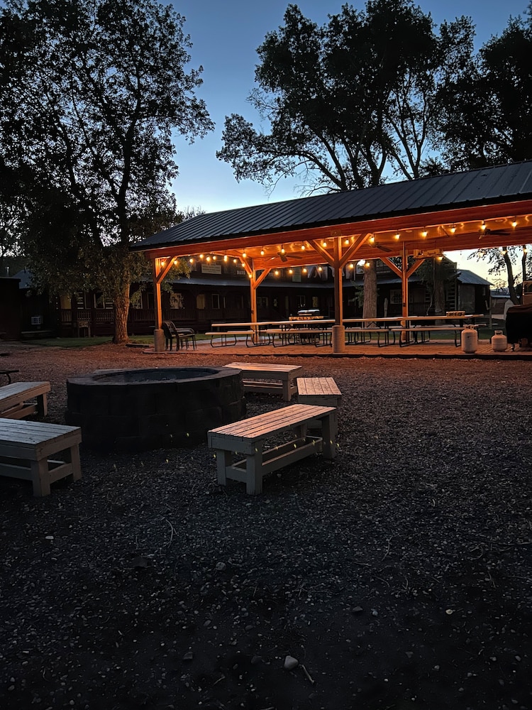 Moore's Old Pine Inn - photo 39
