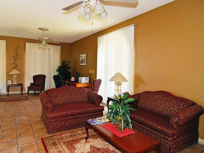Red Roof Inn and Suites Oklahoma City Southwest - photo 10