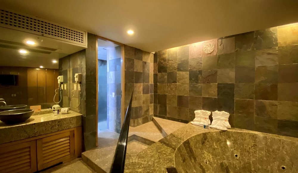 Hotel Lord Adults Only