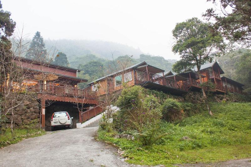 Xitou Star - carbon neutral hotel in Lugu